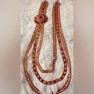 Elegant Gold and Red Necklace